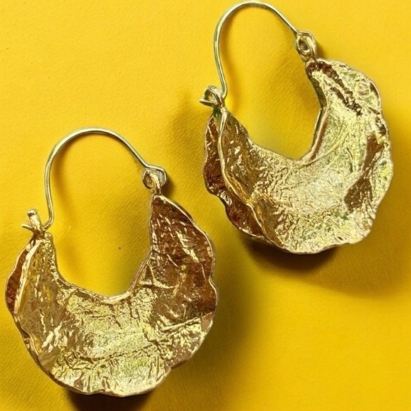 Zara Gold Crescent Hoop Earrings - Picture 1 of 11